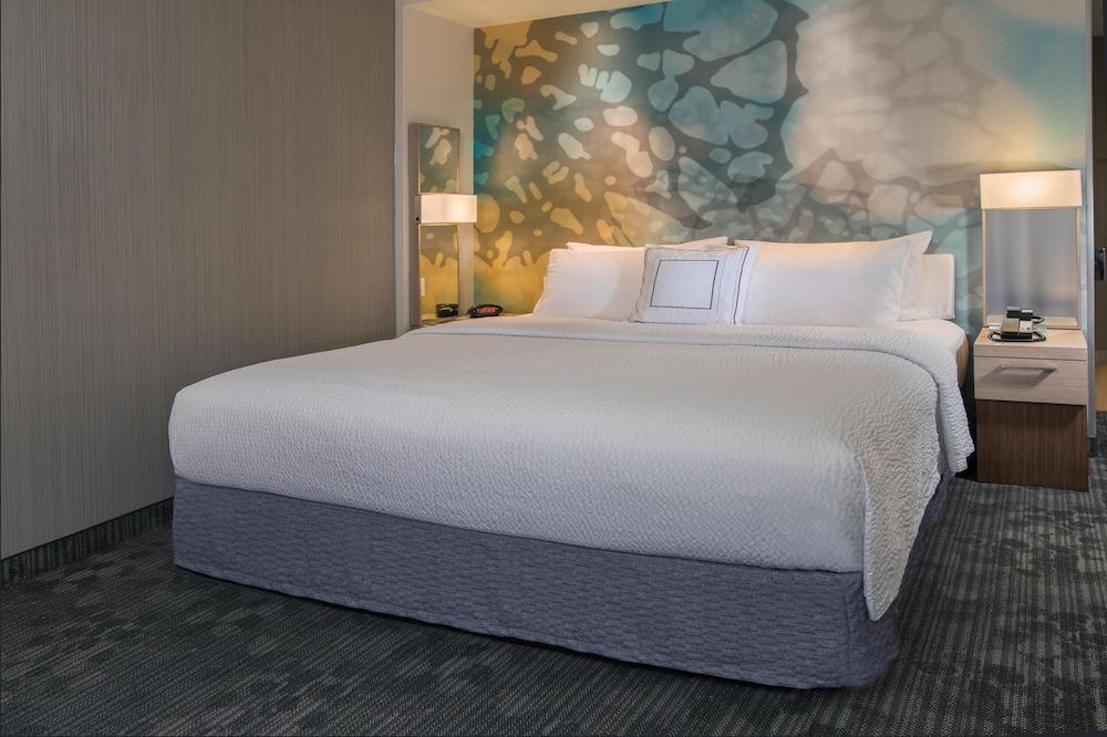 Courtyard Steele Creek 3* Pine Harbor